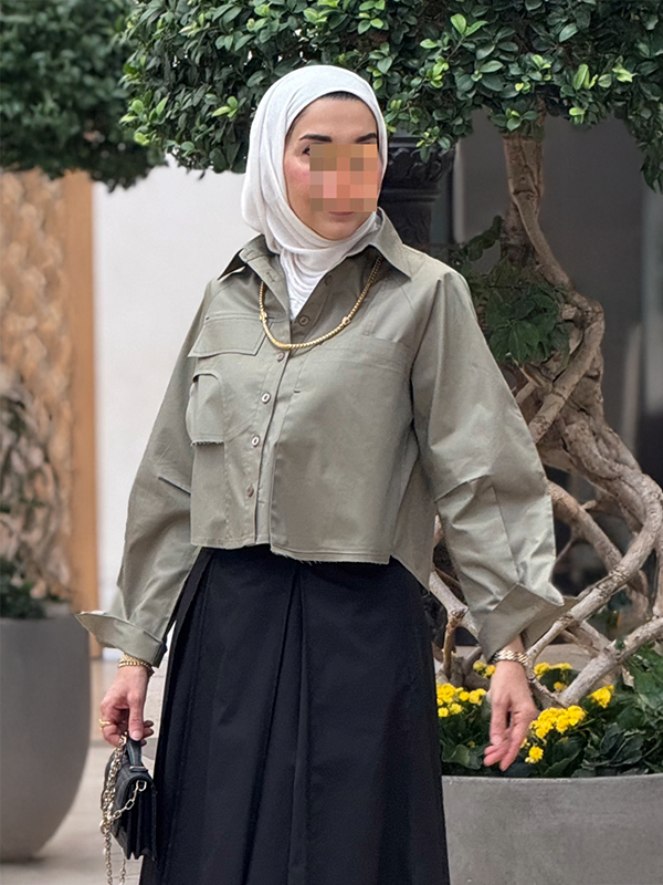 إطلالة عمل رسمية أنيقة مع قميص سرينا من BOGATIVE