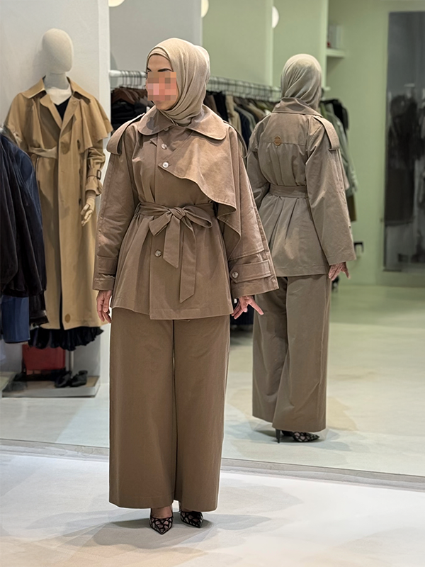 بدلة جون النسائية من Bogative من الأمام